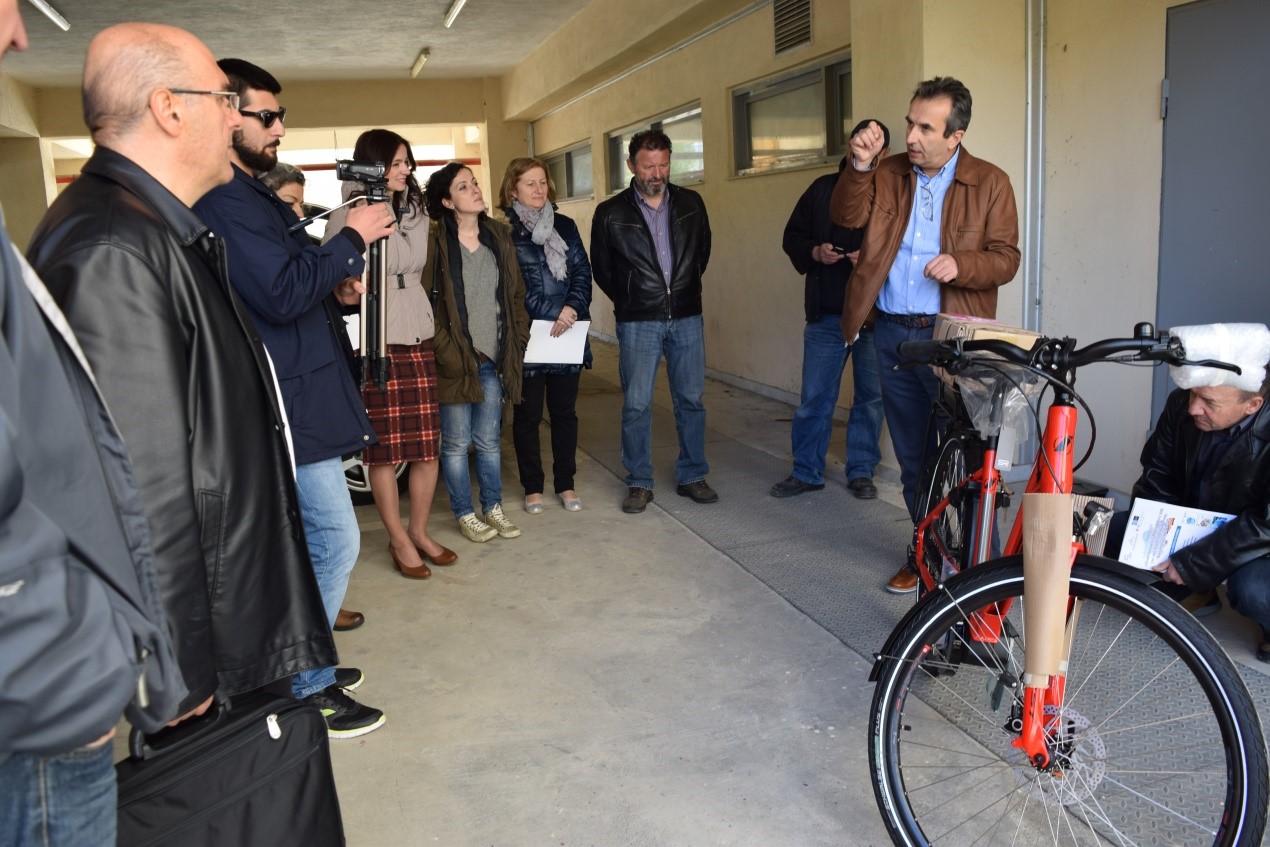 Επίσκεψη στο επιδεικτικό έργο ΑΠΕ του κτιρίου του Διοικητηρίου (2)